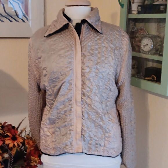 UBU...I'll be me Reversible Jacket - Picture 9 of 16